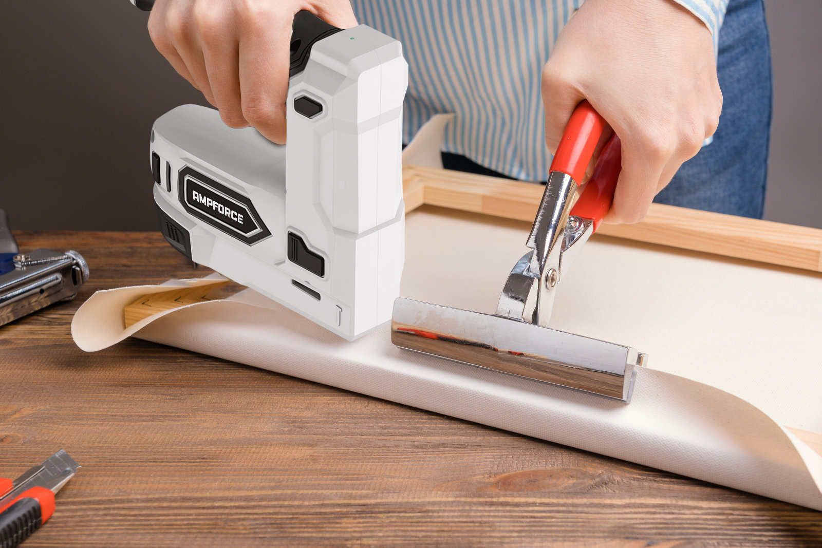Electric Staple Gun